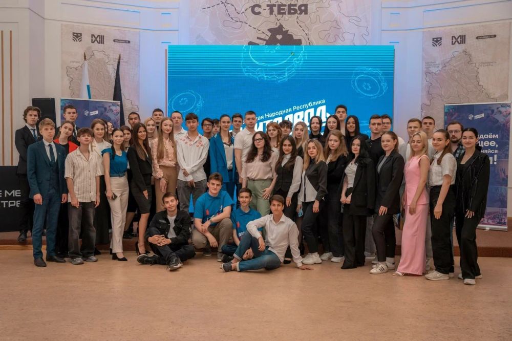 В столице ДНР стартовал федеральный проект «ПолитЗавод», в рамках которого планируется пополнить кадровый состав республиканских органов власти В столице ДНР стартовал федеральный проект «ПолитЗавод», в рамках которого планируется пополнить кадровый состав республиканских органов власти