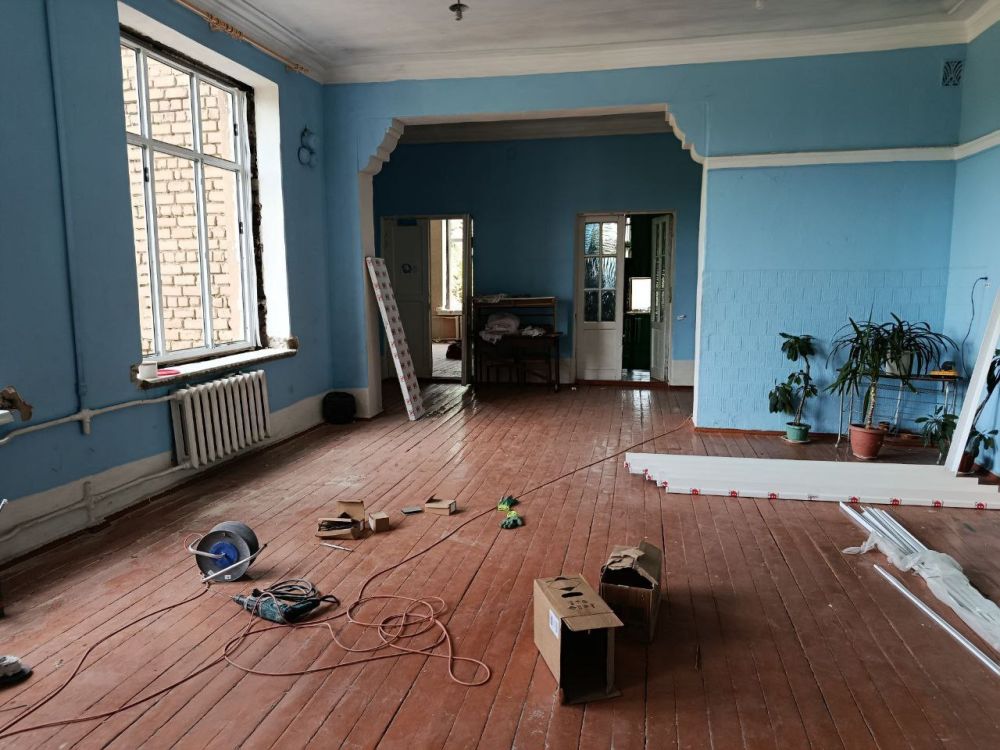 В рамках партийного проекта "Новая школа" Председатель Торезского городского совета Александр Казмерчук посетил ГБОУ "Школа №24 г.о. Торез" В рамках партийного проекта "Новая школа" Председатель Торезского городского совета Александр Казмерчук посетил ГБОУ "Школа №24 г.о. Торез"