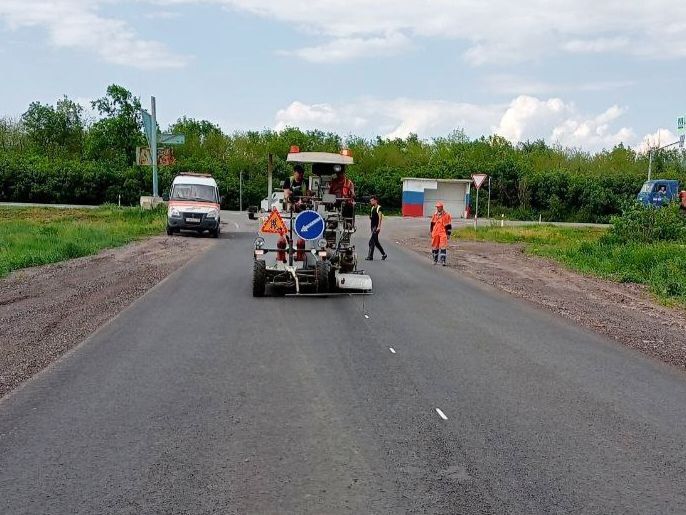 Более 1,6 тыс. кв. м дорожной разметки нанесли на дорогах общего пользования за минувшую неделю Более 1,6 тыс. кв. м дорожной разметки нанесли на дорогах общего пользования за минувшую неделю