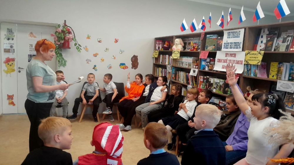 В библиотеках Снежного прошли просветительские мероприятия В библиотеках Снежного прошли просветительские мероприятия