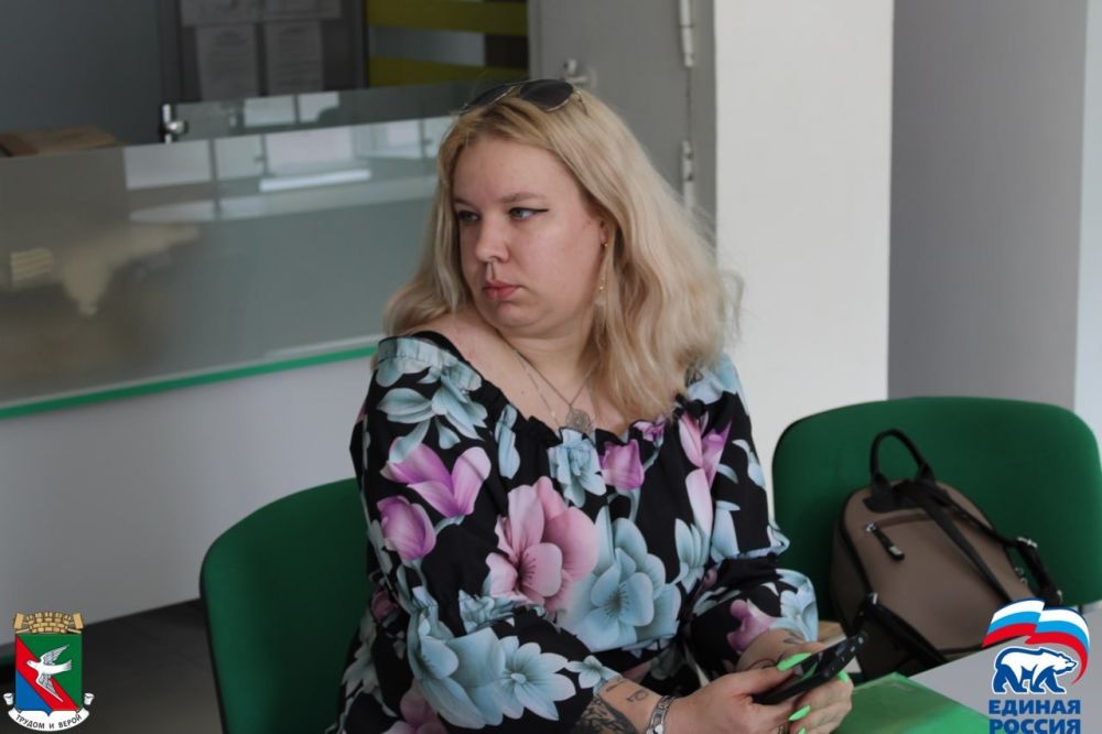 Заместитель главы администрации городского округа Горловка Игорь Горбатов провел прием граждан Заместитель главы администрации городского округа Горловка Игорь Горбатов провел прием граждан