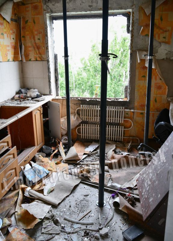 Алексей Кулемзин: В этом году удалось выделить из городского бюджета средства на проведение ремонтных работ на двух домах в Кировском районе Алексей Кулемзин: В этом году удалось выделить из городского бюджета средства на проведение ремонтных работ на двух домах в Кировском районе