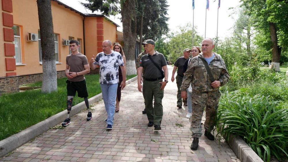 Константин Кузьмин: Поддержка защитников Отечества – один из важнейших приоритетов работы парламентариев Константин Кузьмин: Поддержка защитников Отечества – один из важнейших приоритетов работы парламентариев
