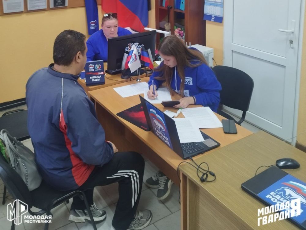 Единная Россия помогают перерегистрировать SIM-карты «Феникса» Единная Россия помогают перерегистрировать SIM-карты «Феникса»