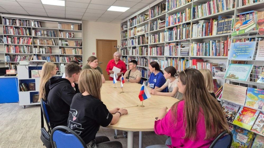 В Першотравневой центральной районной библиотеке в преддверии празднования Общероссийского дня библиотек прошел ряд мероприятий: В Першотравневой центральной районной библиотеке в преддверии празднования Общероссийского дня библиотек прошел ряд мероприятий: