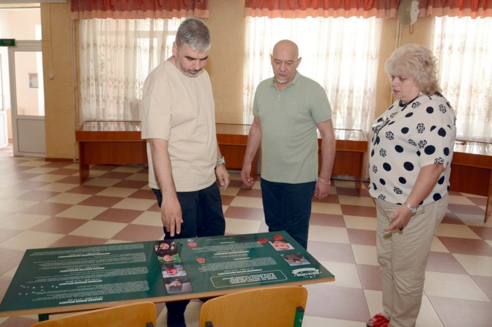 По приглашению Ольги Волковой, директора кадетской школы-интерната имени Георгия Берегового, заместитель Председателя Народного Совета Алексей Дорофеев (фракция «Новые люди») посетил образовательное учреждение, которое... По приглашению Ольги Волковой, директора кадетской школы-интерната имени Георгия Берегового, заместитель Председателя Народного Совета Алексей Дорофеев (фракция «Новые люди») посетил образовательное учреждение, которое...