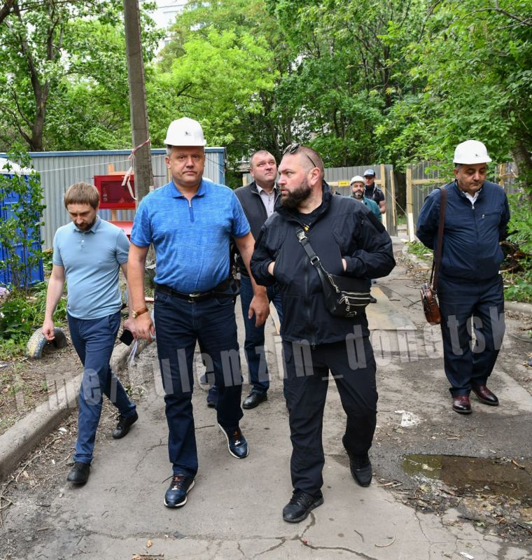 Алексей Кулемзин: В этом году удалось выделить из городского бюджета средства на проведение ремонтных работ на двух домах в Кировском районе Алексей Кулемзин: В этом году удалось выделить из городского бюджета средства на проведение ремонтных работ на двух домах в Кировском районе