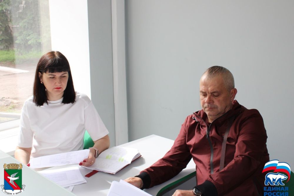 Заместитель главы администрации городского округа Горловка Игорь Горбатов провел прием граждан Заместитель главы администрации городского округа Горловка Игорь Горбатов провел прием граждан