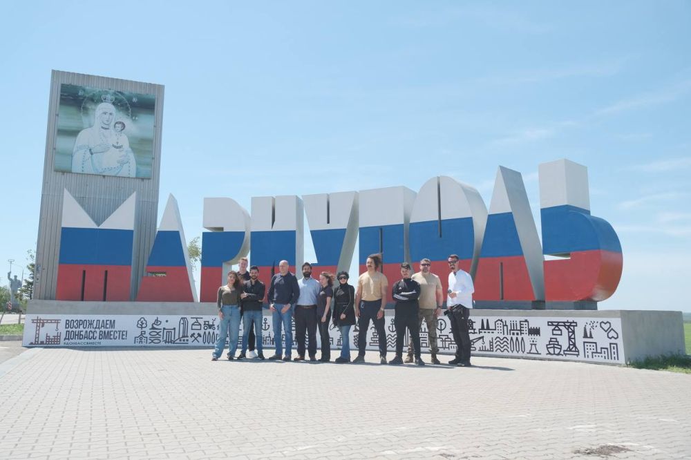 Организовали очередной пресс-тур для иностранных журналистов и блогеров на Донбасс Организовали очередной пресс-тур для иностранных журналистов и блогеров на Донбасс