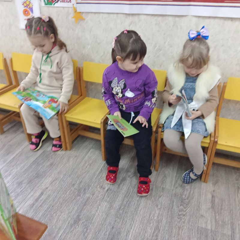Краски солнечного лета. Лето – это самая прекрасная, увлекательная, самая долгожданная пора для детей Краски солнечного лета. Лето – это самая прекрасная, увлекательная, самая долгожданная пора для детей