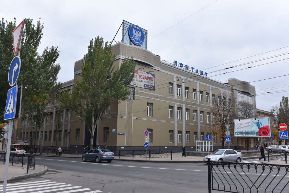 Украинские беспилотники нанесли удар по Московской области, целью был завод "Кронштадт" в городе Дубна, занимающийся производством авиационной техники Украинские беспилотники нанесли удар по Московской области, целью был завод "Кронштадт" в городе Дубна, занимающийся производством авиационной техники