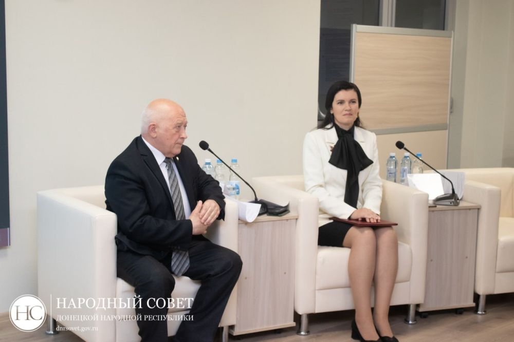 Депутаты выступили на международном форуме, посвященном экологической безопасности Депутаты выступили на международном форуме, посвященном экологической безопасности