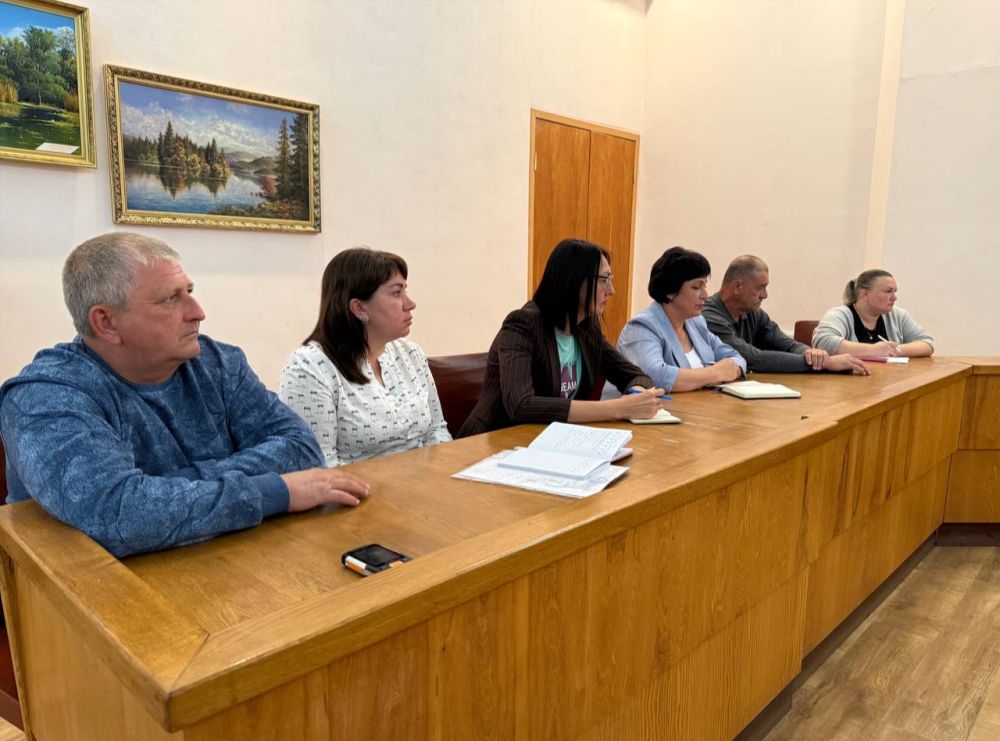 Наталья Великодная: Состоялась встреча Секретаря Тельмановского местного отделения ВПП «Единая Россия» с секретарями первичных отделений Наталья Великодная: Состоялась встреча Секретаря Тельмановского местного отделения ВПП «Единая Россия» с секретарями первичных отделений