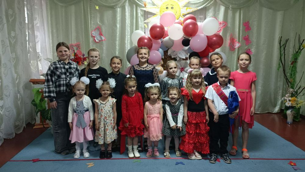 В Кировском прошел концерт ко Дню защиты детей В Кировском прошел концерт ко Дню защиты детей