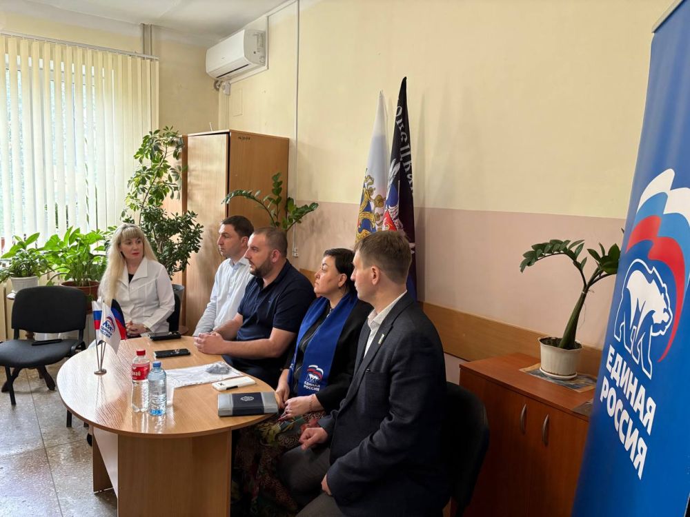Встречи с трудовым коллективом в Ленинском районе города Донецка продолжаются Встречи с трудовым коллективом в Ленинском районе города Донецка продолжаются