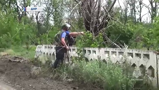         :    