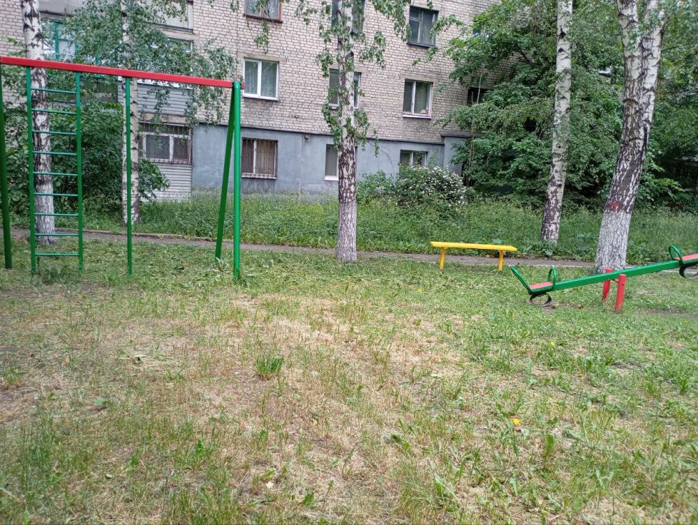 :            