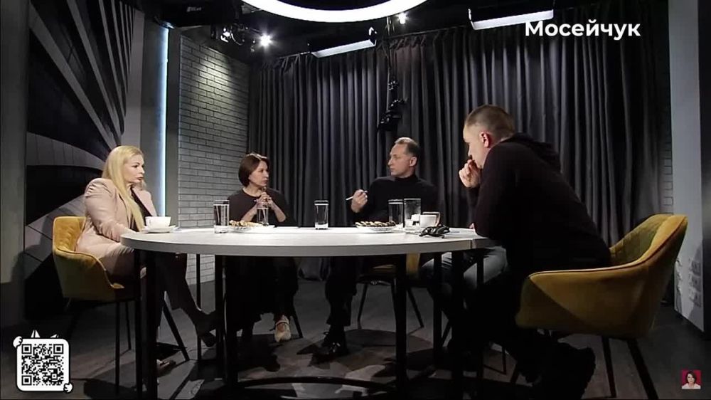 Карманные пропагандисты Зеленского успокаивают громадян