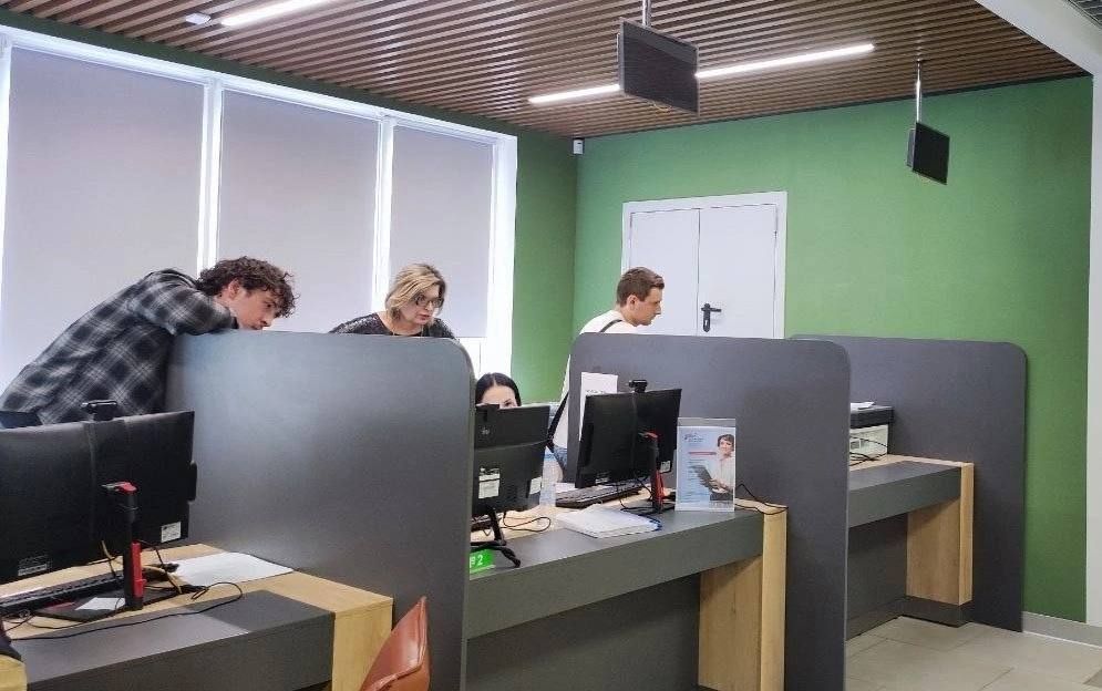 В Донецке организовали ярмарку вакансий для защитников Отечества В Донецке организовали ярмарку вакансий для защитников Отечества