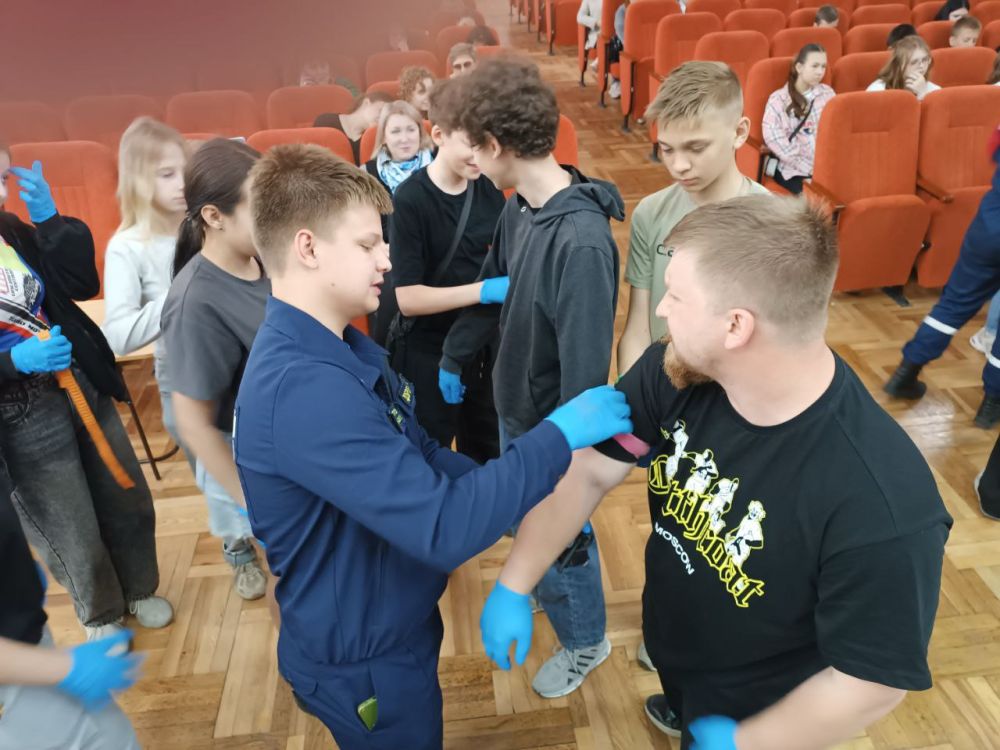       л           