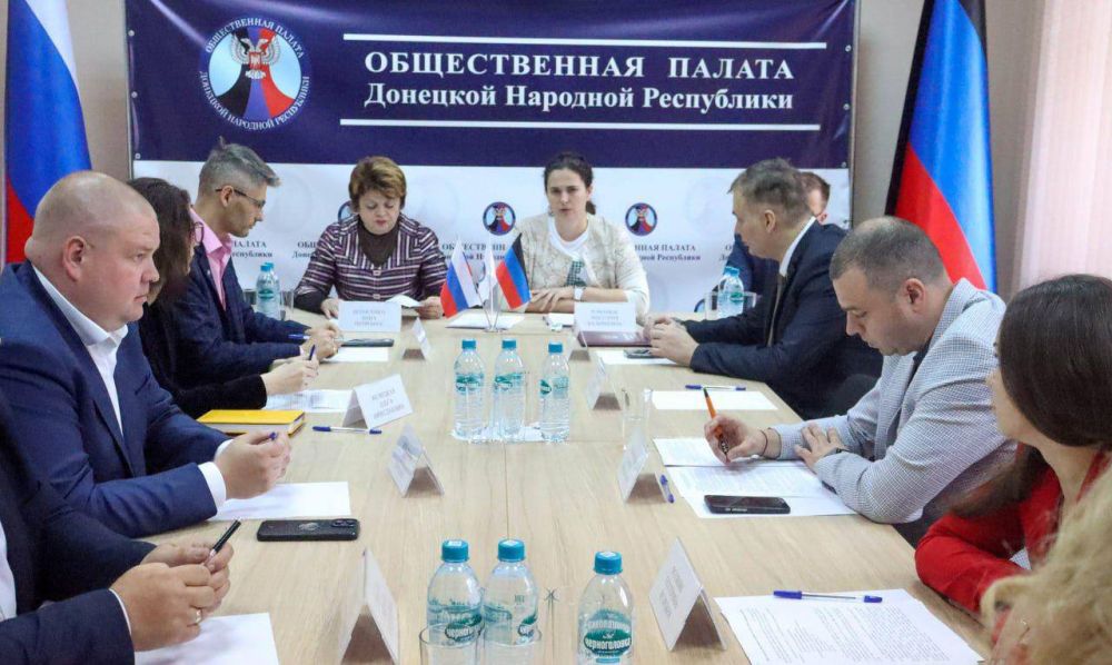 Общественные палаты укрепляют связи: встреча представителей Дагестана и ДНР Общественные палаты укрепляют связи: встреча представителей Дагестана и ДНР