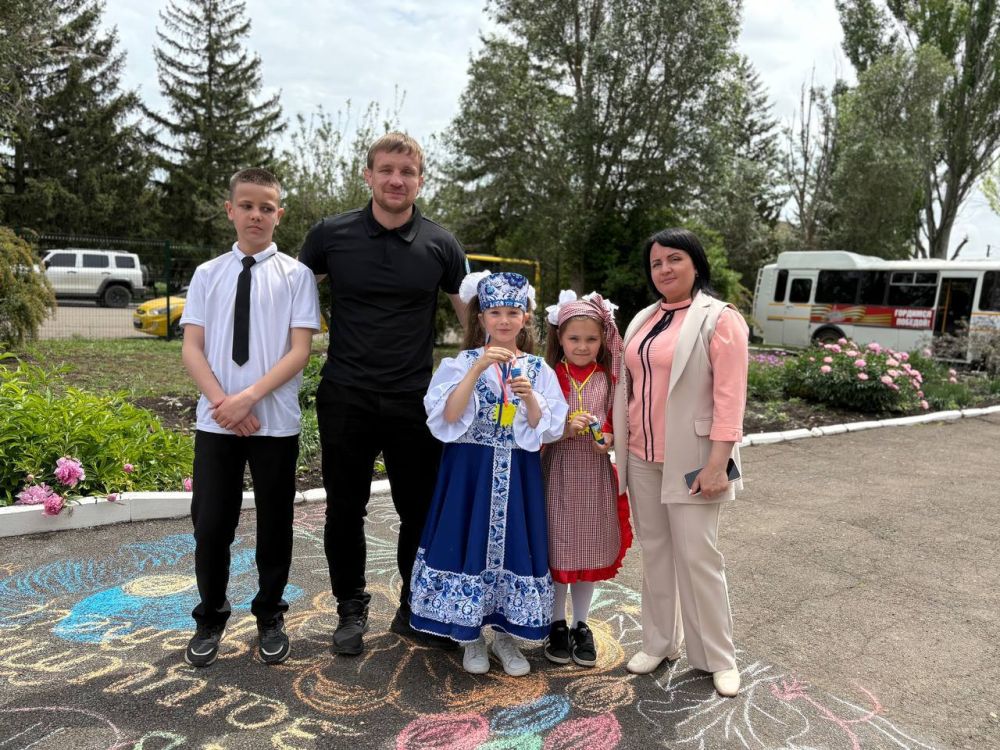 В Прохоровке при поддержке ямальцев прошёл яркий праздник ко Дню защиты детей В Прохоровке при поддержке ямальцев прошёл яркий праздник ко Дню защиты детей