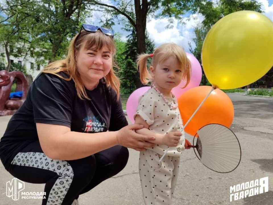 Активисты Красногвардейского штаба приняли участие в районном праздновании для детей Активисты Красногвардейского штаба приняли участие в районном праздновании для детей