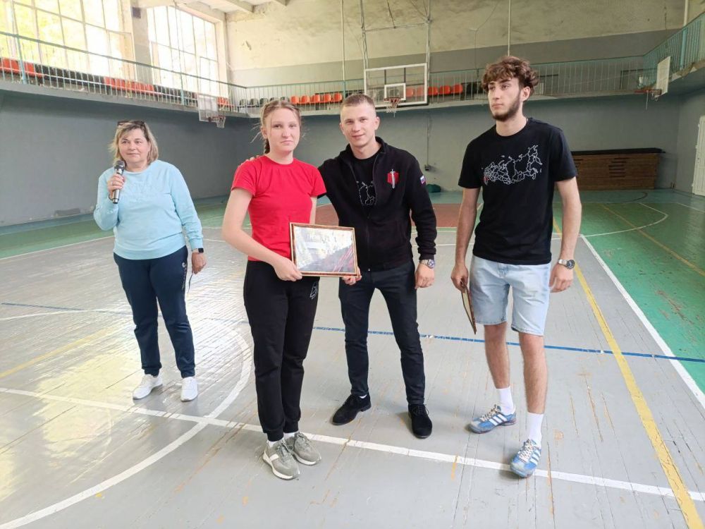 1 июня на базе СК Трубник РОО Народная Дружина провела Соревнование по волейболу среди НКО г.о. Харцызк, приуроченное ко Дню защиты детей 1 июня на базе СК Трубник РОО Народная Дружина провела Соревнование по волейболу среди НКО г.о. Харцызк, приуроченное ко Дню защиты детей