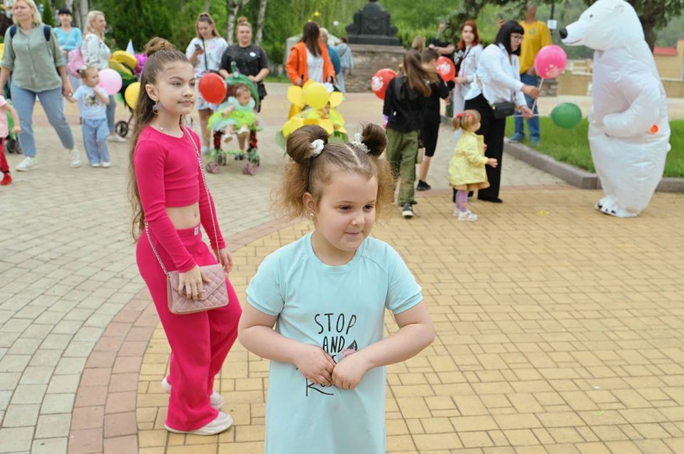 Еще больше ярких моментов парада колясок! Еще больше ярких моментов парада колясок!
