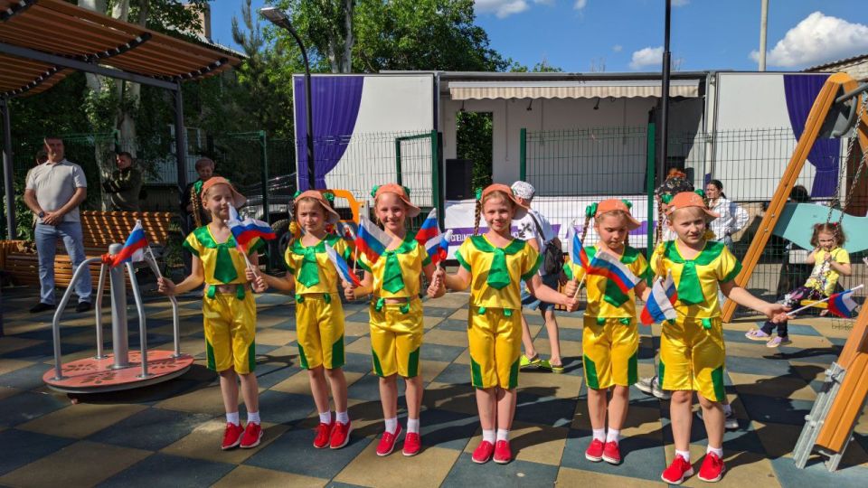 Николай Михайлов: В Старобешево прошел праздник «Ура! Зажигайте, детвора!» Николай Михайлов: В Старобешево прошел праздник «Ура! Зажигайте, детвора!»