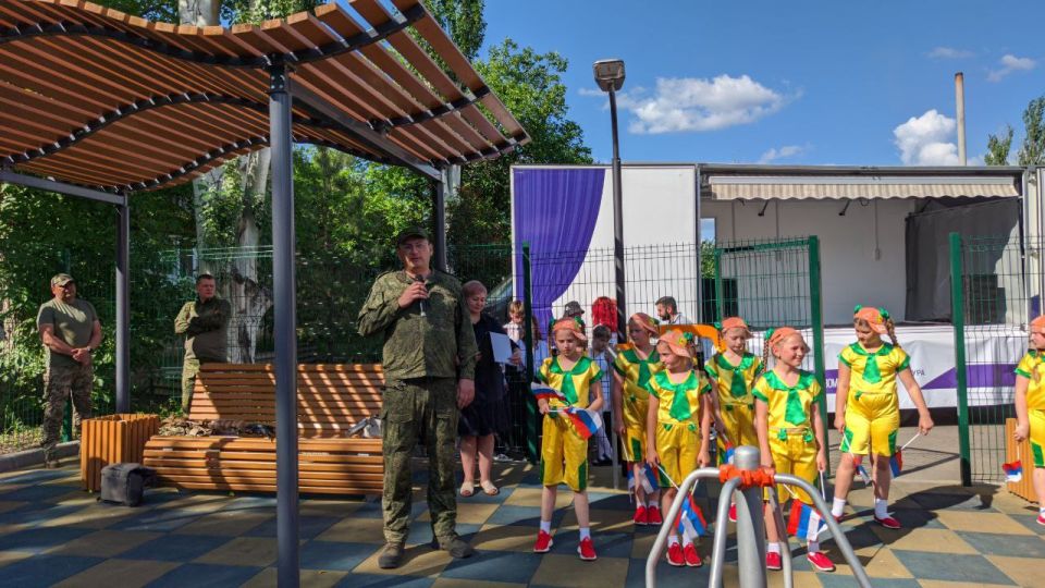 Николай Михайлов: В Старобешево прошел праздник «Ура! Зажигайте, детвора!» Николай Михайлов: В Старобешево прошел праздник «Ура! Зажигайте, детвора!»