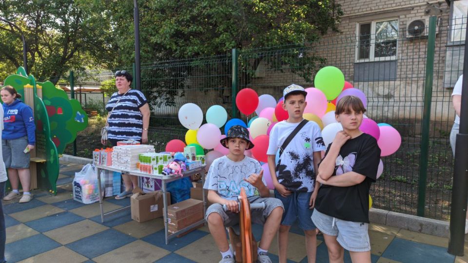 Николай Михайлов: В Старобешево прошел праздник «Ура! Зажигайте, детвора!» Николай Михайлов: В Старобешево прошел праздник «Ура! Зажигайте, детвора!»
