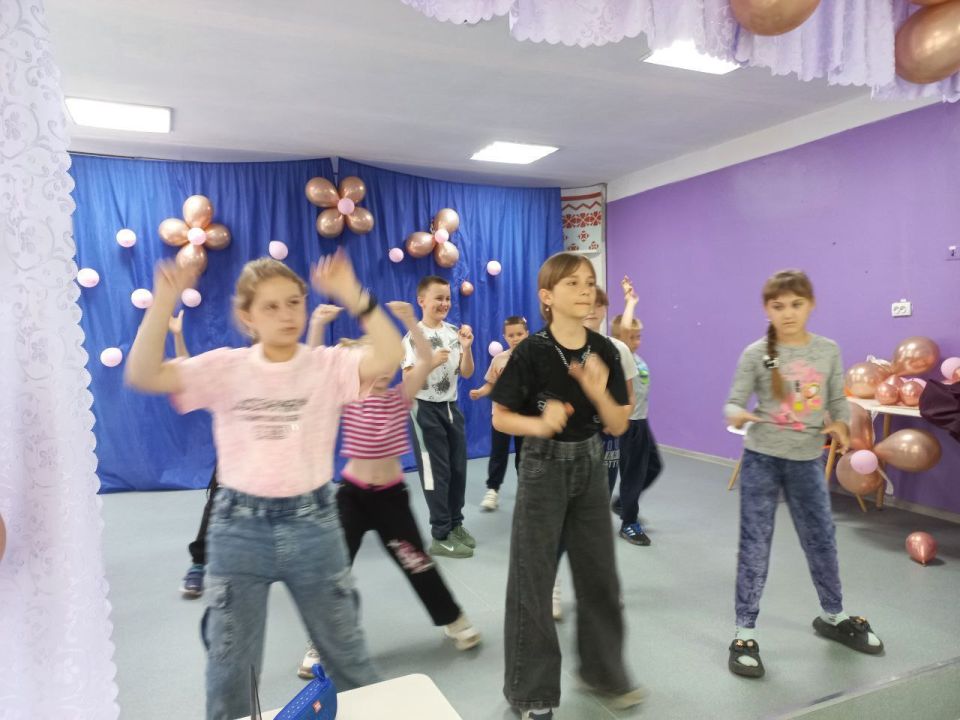 День защиты детей. Накануне праздника ребята ГБОУ "Дмитровская школа" совершили увлекательное "Путешествие в мир интересного" День защиты детей. Накануне праздника ребята ГБОУ "Дмитровская школа" совершили увлекательное "Путешествие в мир интересного"