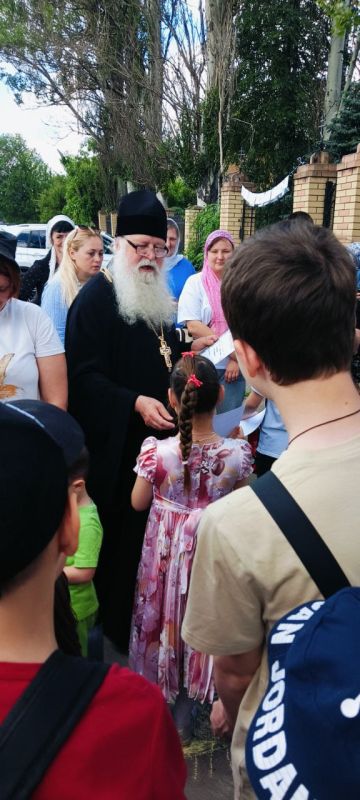 Юрий Будрин: Сегодня, 01 июня 2025 года, в рамках проекта "Крепкая Семья", реализуемого Единой Россией, в Кировском районе города Донецка в мкр Юрий Будрин: Сегодня, 01 июня 2025 года, в рамках проекта "Крепкая Семья", реализуемого Единой Россией, в Кировском районе города Донецка в мкр