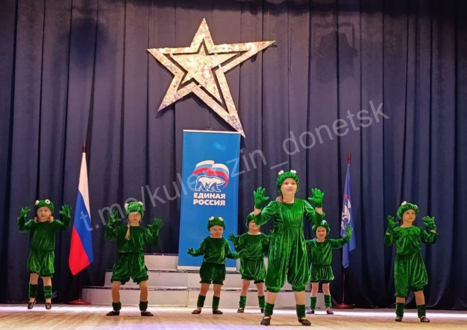 1 июня во Дворце культуры «Юбилейный» в рамках проекта «Крепкая семья» партии «Единая Россия» состоялась концертная программа ко Дню защиты детей «Мир начинается с детства»! 1 июня во Дворце культуры «Юбилейный» в рамках проекта «Крепкая семья» партии «Единая Россия» состоялась концертная программа ко Дню защиты детей «Мир начинается с детства»!