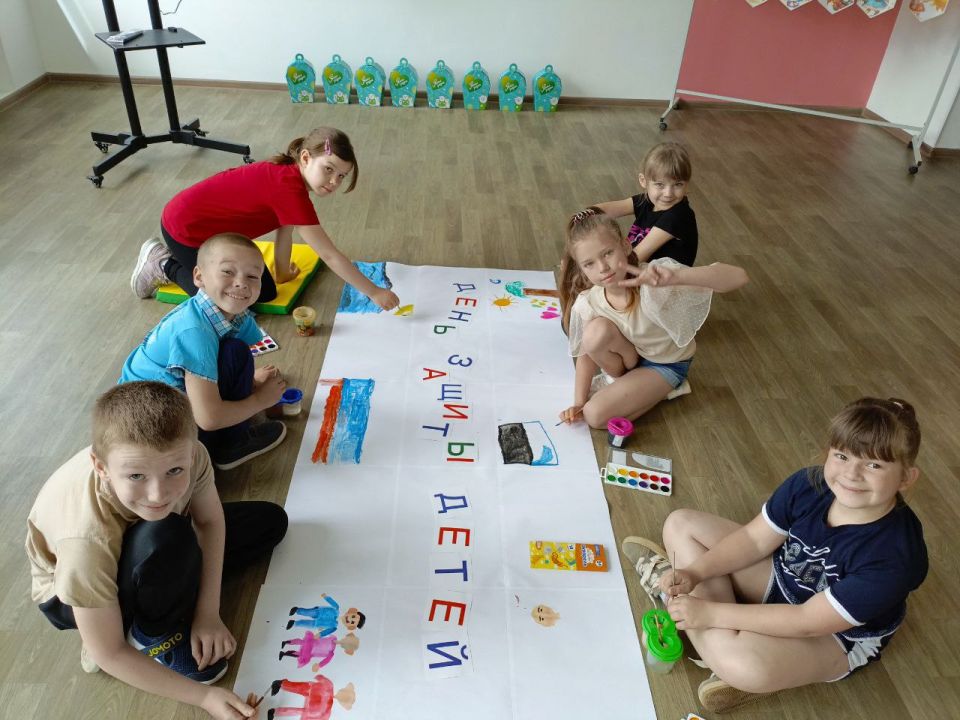 Праздник радости, дружбы и творчества Праздник радости, дружбы и творчества