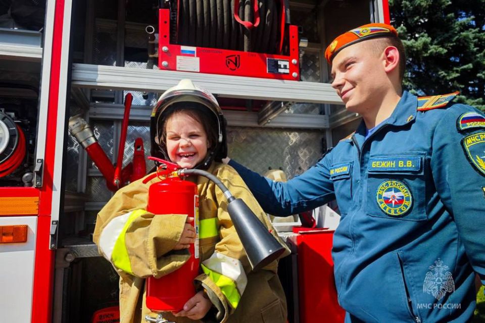 Маленькие герои в мире спасателей Маленькие герои в мире спасателей