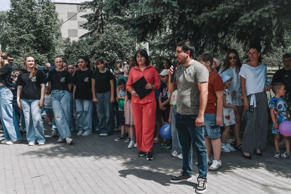 В Ждановке прошел праздник ко Дню защиты детей В Ждановке прошел праздник ко Дню защиты детей