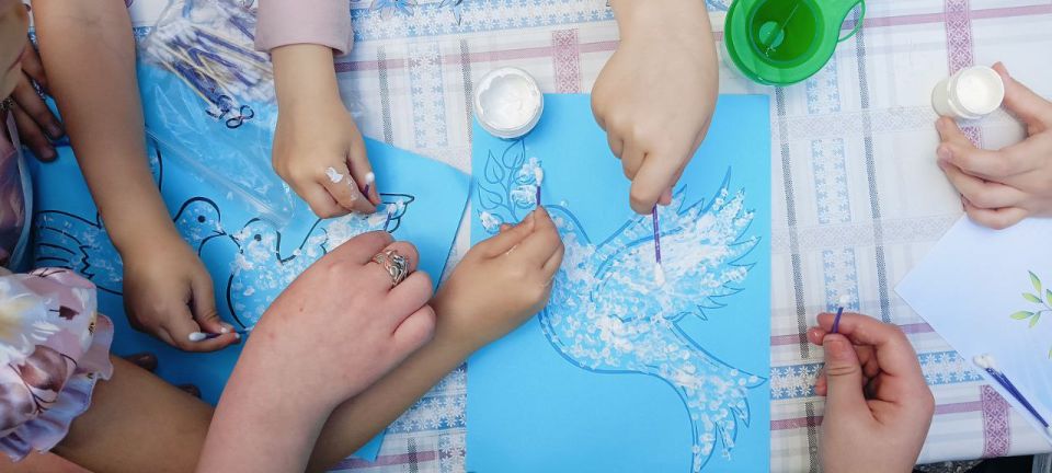 Юрий Будрин: Сегодня, 01 июня 2025 года, в рамках проекта "Крепкая Семья", реализуемого Единой Россией, в Кировском районе города Донецка в мкр Юрий Будрин: Сегодня, 01 июня 2025 года, в рамках проекта "Крепкая Семья", реализуемого Единой Россией, в Кировском районе города Донецка в мкр