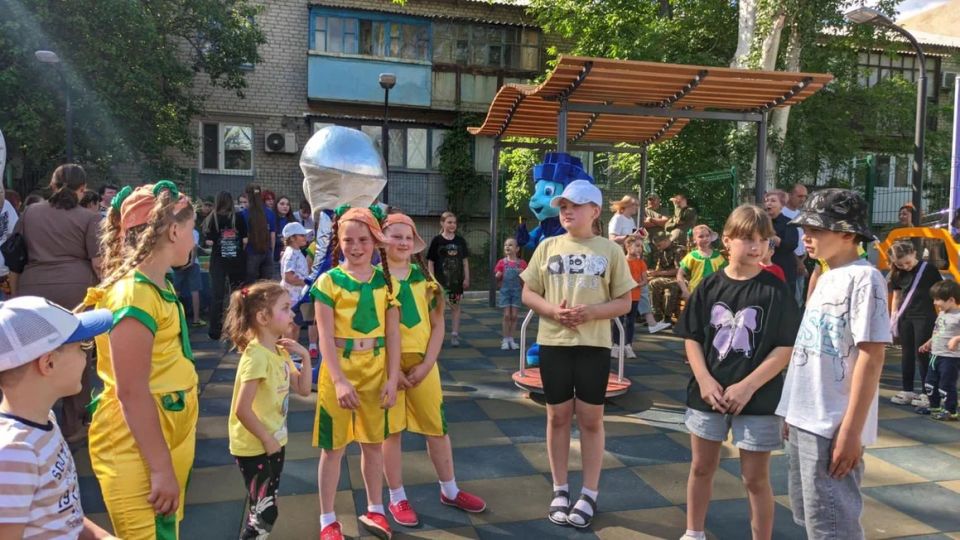 Николай Михайлов: В Старобешево прошел праздник «Ура! Зажигайте, детвора!» Николай Михайлов: В Старобешево прошел праздник «Ура! Зажигайте, детвора!»