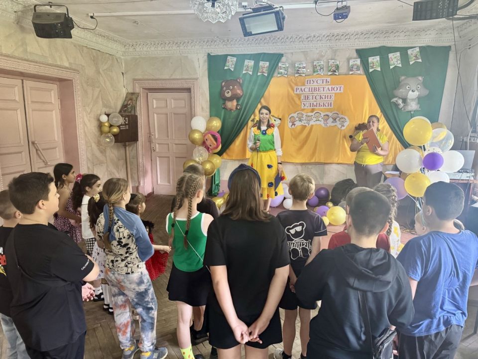 Николай Михайлов: В селе Новозарьевка состоялось мероприятие "Пусть расцветают детские улыбки"