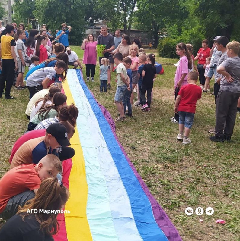 Юные жители левобережья с ОВЗ побывали на детском празднике Юные жители левобережья с ОВЗ побывали на детском празднике