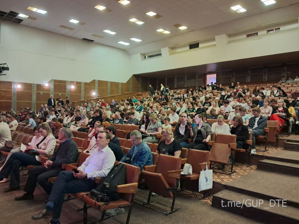 АБИТУРИЕНТОВ ДОННТУ ОЗНАКОМИЛИ С ВОЗМОЖНОСТЯМИ ТРУДОУСТРОЙСТВА В «ДОНБАССТЕПЛОЭНЕРГО» В ХОДЕ ВУЗОВСКОГО ДНЯ ОТКРЫТЫХ ДВЕРЕЙ АБИТУРИЕНТОВ ДОННТУ ОЗНАКОМИЛИ С ВОЗМОЖНОСТЯМИ ТРУДОУСТРОЙСТВА В «ДОНБАССТЕПЛОЭНЕРГО» В ХОДЕ ВУЗОВСКОГО ДНЯ ОТКРЫТЫХ ДВЕРЕЙ