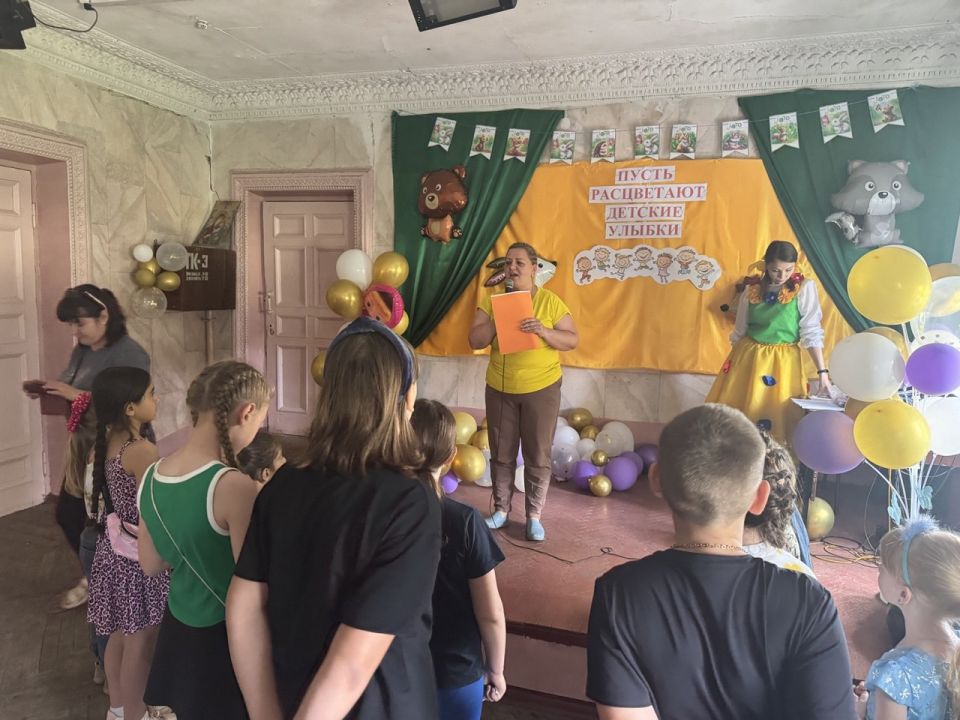 Николай Михайлов: В селе Новозарьевка состоялось мероприятие "Пусть расцветают детские улыбки" Николай Михайлов: В селе Новозарьевка состоялось мероприятие "Пусть расцветают детские улыбки"