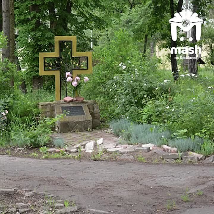 Хочется махнуть в лес, разложиться в тени деревьев, глотнуть чайку с бутербродами, а не вот это вот всё