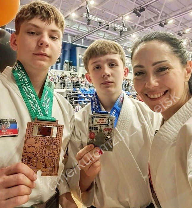 Алексей Кулемзин: Донецкие каратисты успешно выступили на Всероссийских соревнованиях «День Победы» в Туле, в которых участвовало более 2500 спортсменов Алексей Кулемзин: Донецкие каратисты успешно выступили на Всероссийских соревнованиях «День Победы» в Туле, в которых участвовало более 2500 спортсменов