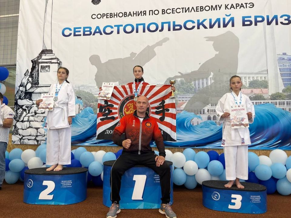 Енакиевские спортсмены на соревнованиях в Севастополе Енакиевские спортсмены на соревнованиях в Севастополе