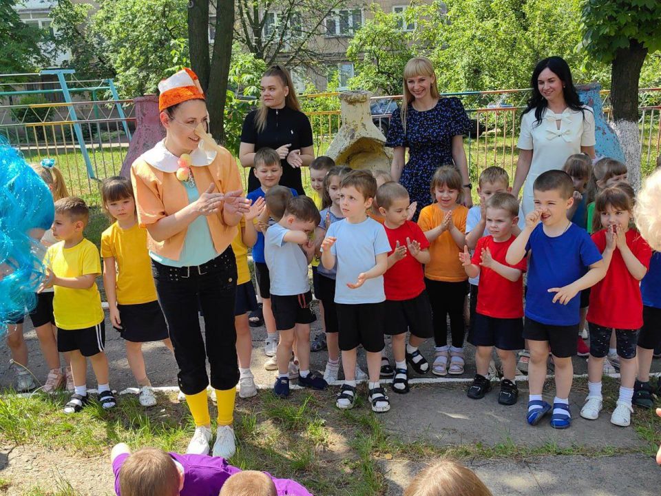 «Поле чудес» в Стране детства «Поле чудес» в Стране детства