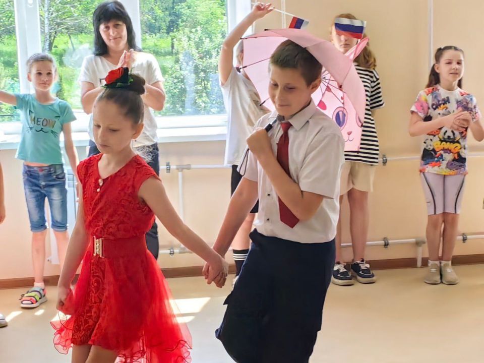 Летние каникулы начинаются с праздника! Именно так они начались для ребят, посещающих летнюю площадку при общеобразовательной школе № 7 Летние каникулы начинаются с праздника! Именно так они начались для ребят, посещающих летнюю площадку при общеобразовательной школе № 7