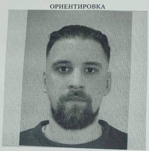 Сотрудники полиции и госбезопасности сейчас разыскивают Артема Тимофеева Сотрудники полиции и госбезопасности сейчас разыскивают Артема Тимофеева